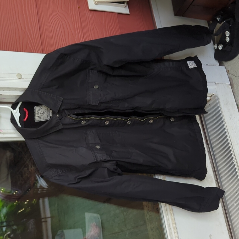 Iron & Resin water resistant jacket